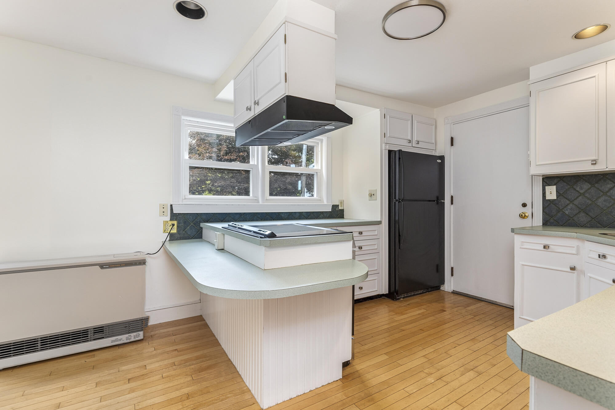 44 Warren Avenue, Cape Elizabeth, ME 04107 44 Warren Unit#1_10
