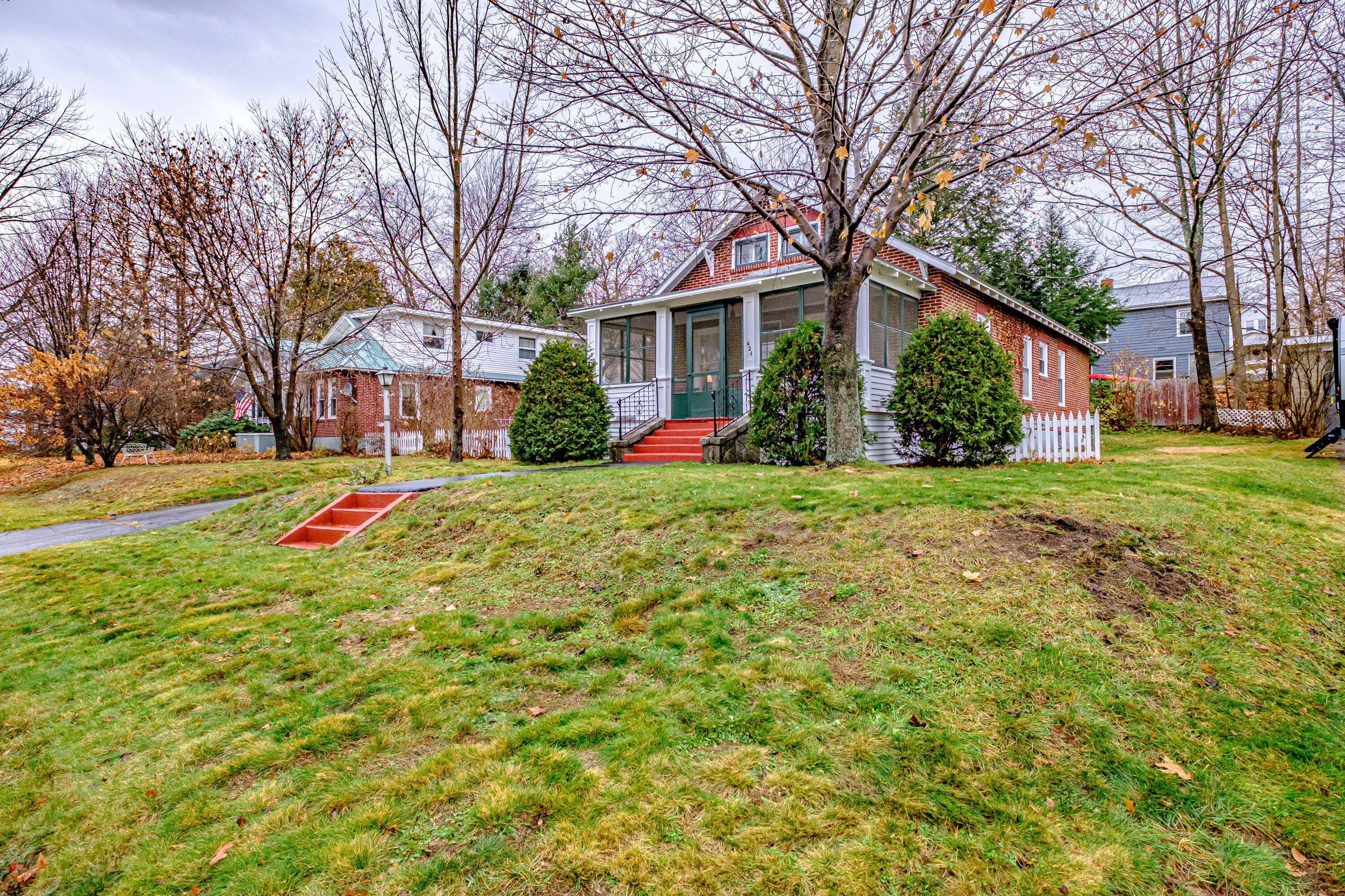 424 Pine Street, Rumford, ME, 04276-2121