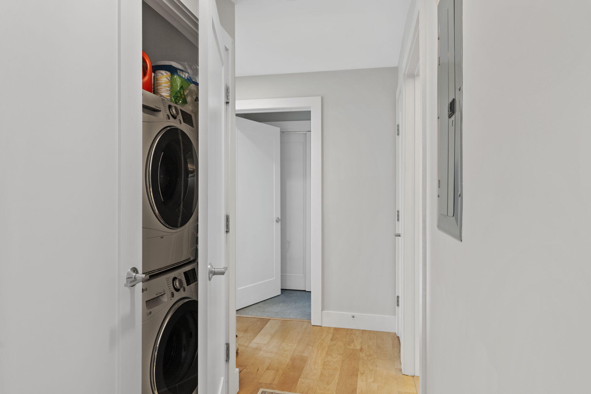 25 High Street 401