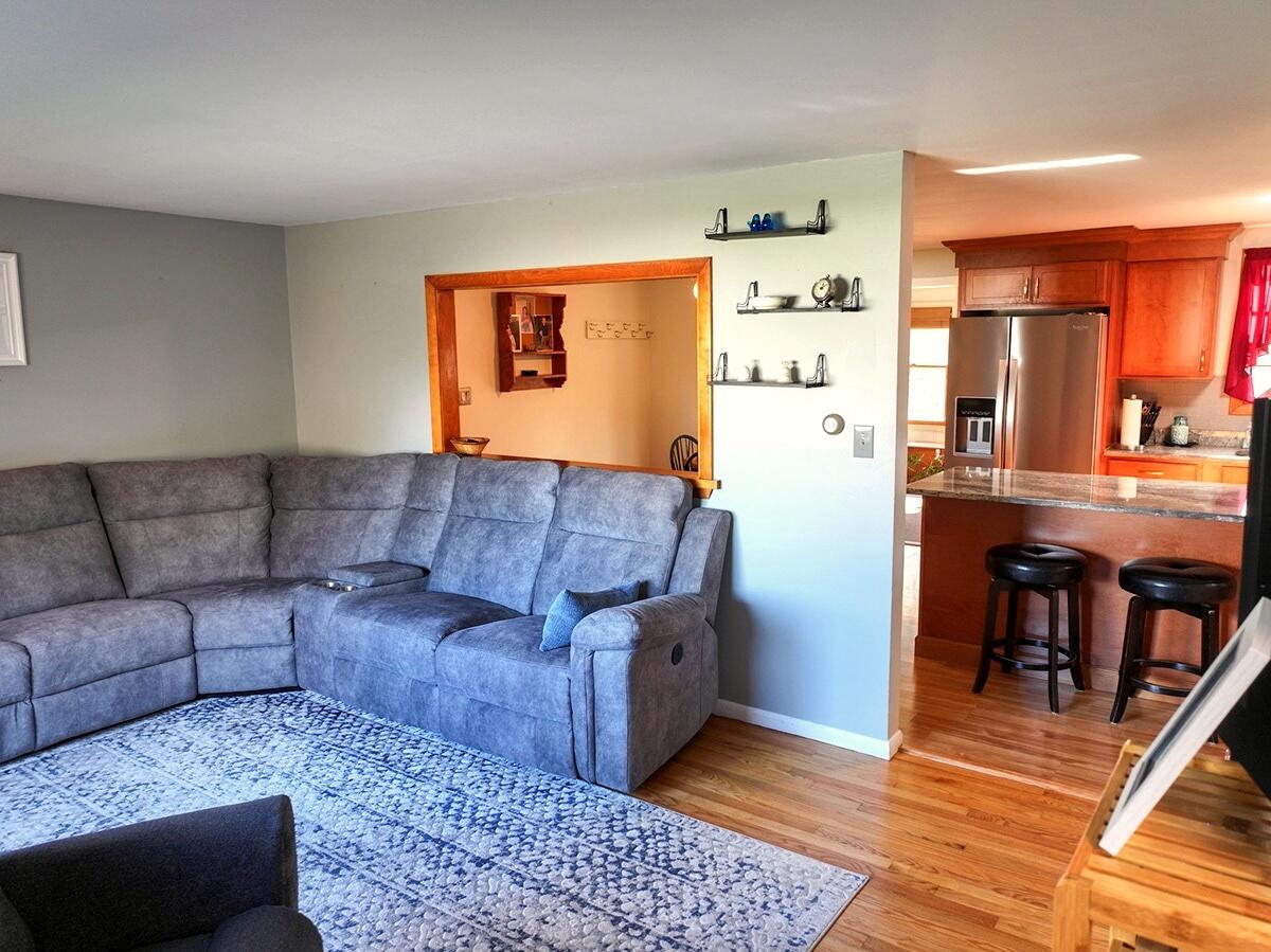 32 Lawn Avenue, Gorham, ME, 04038