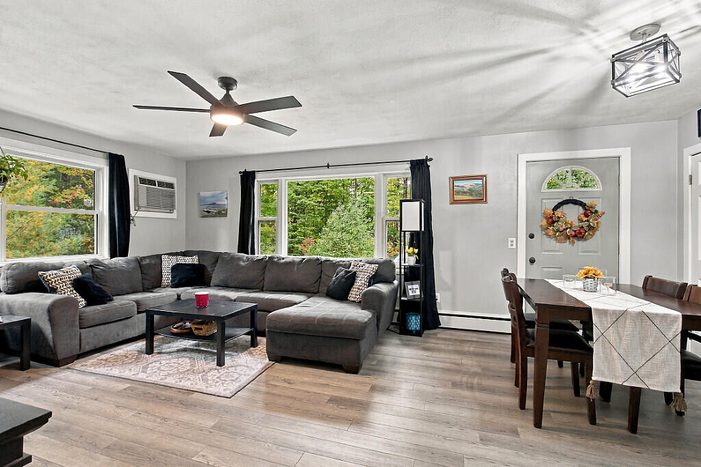 14 Windsor Terrace, Farmingdale, ME 04344 14_BP5A5686_DxO_mls