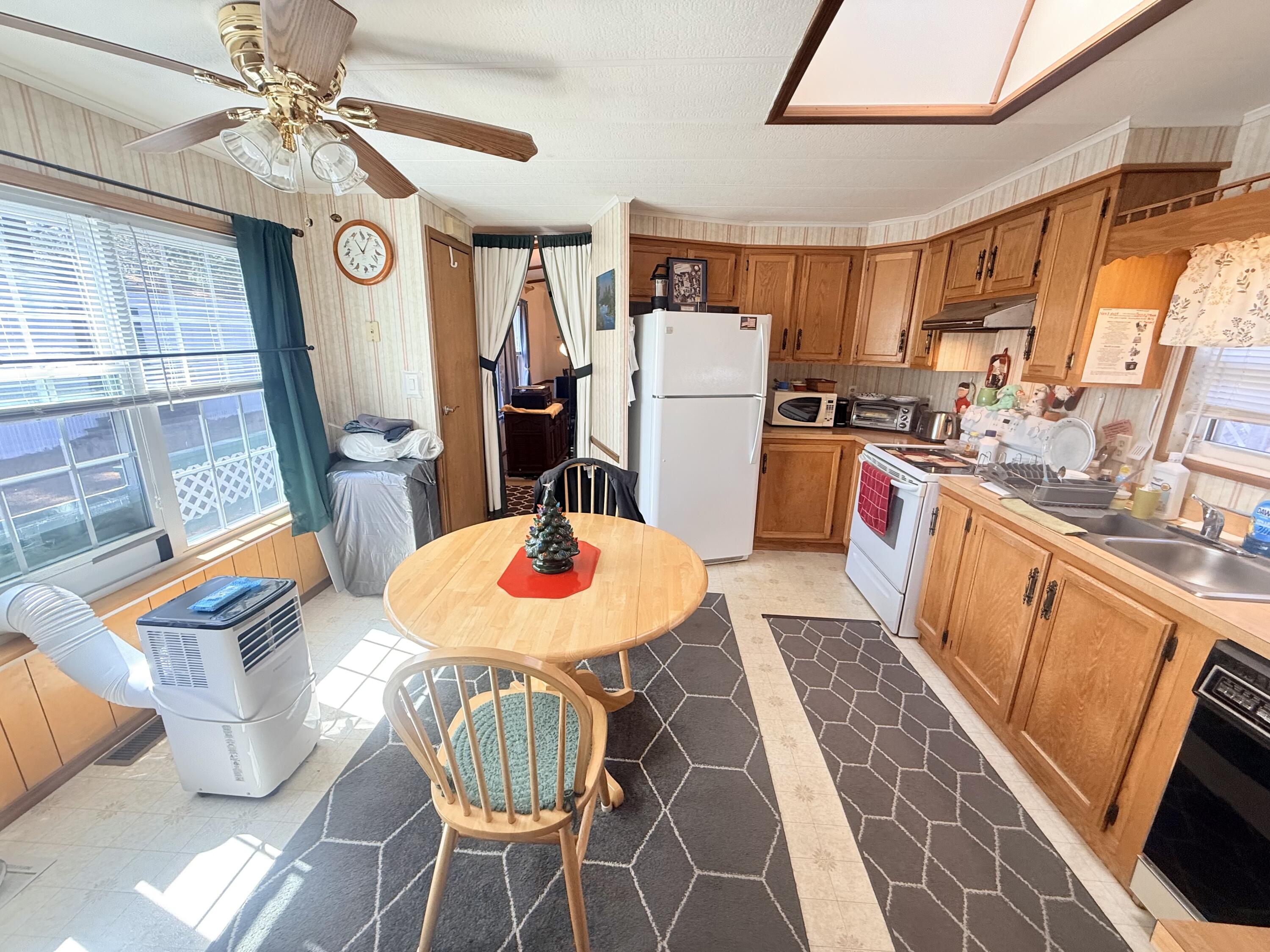 19 Larry Lane, Brunswick, ME, 04011