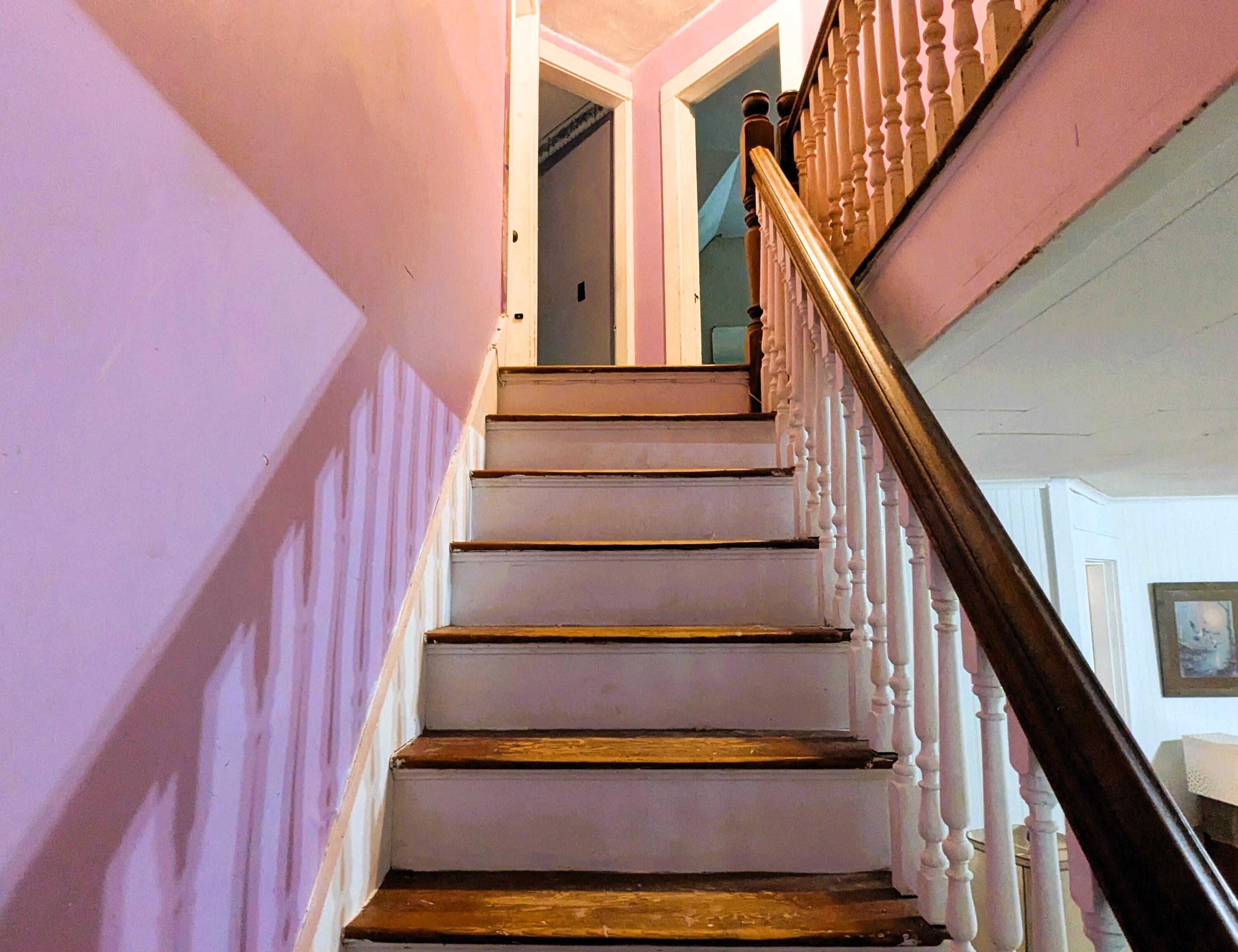 29 Kents Hill Road, Wayne, ME, 04284