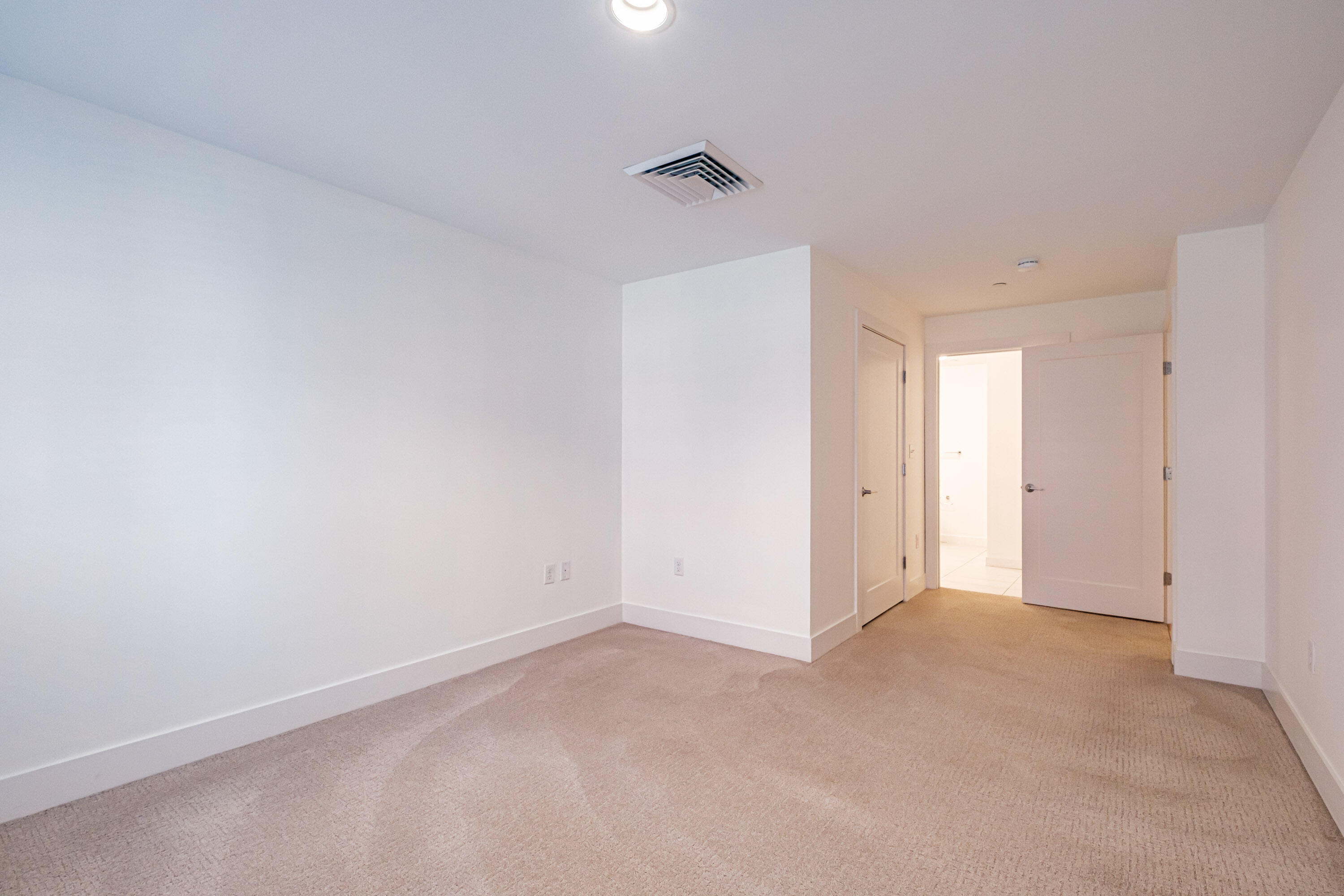 25 High Street UNIT 214, Portland, ME, 04101