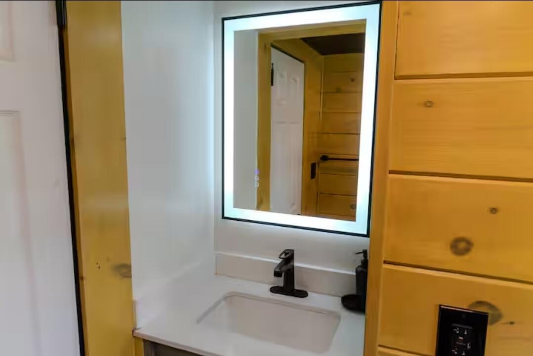 51 Washington Street, Ellsworth, ME, 04605