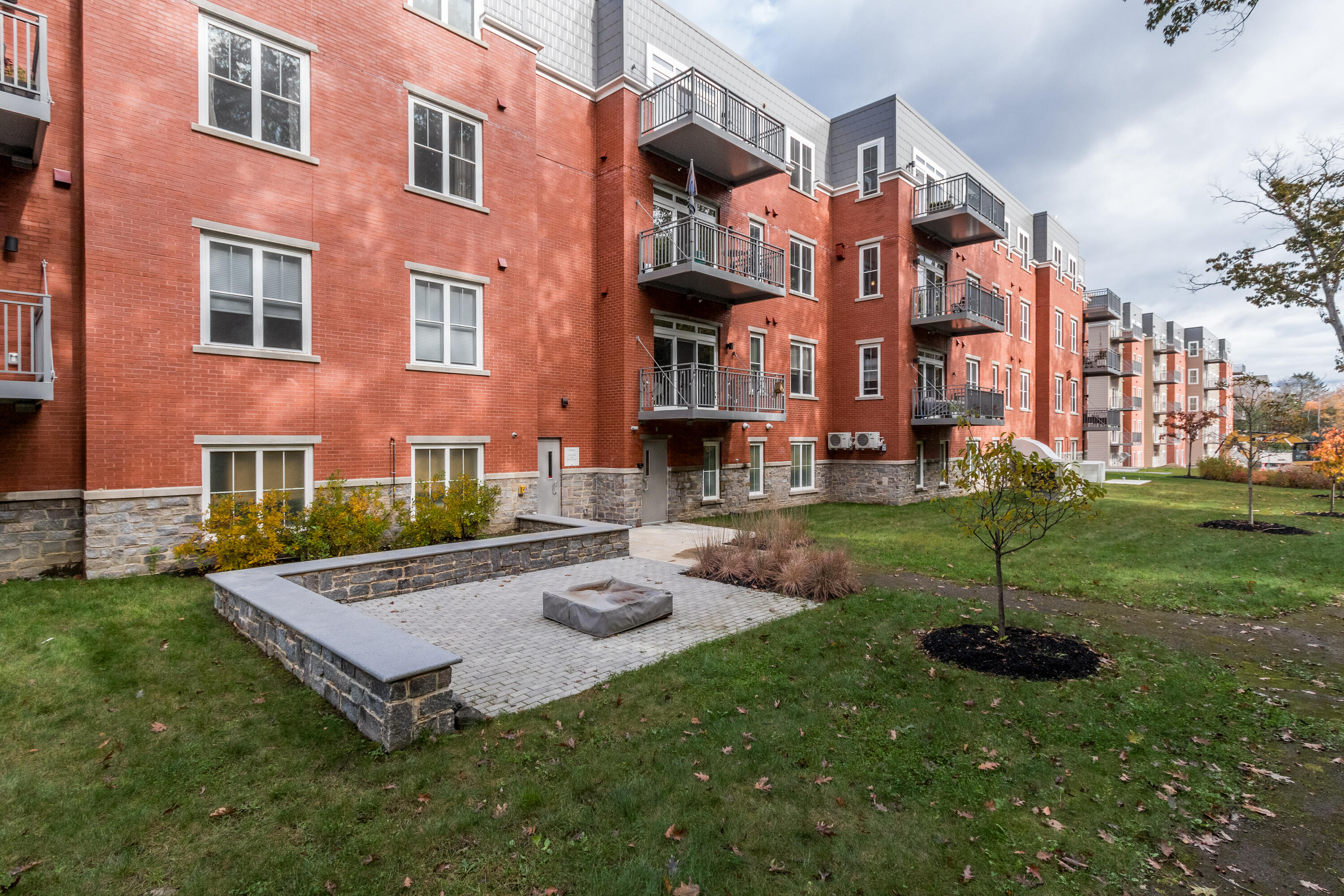75 McAuley Way UNIT 402, Portland, ME, 04103