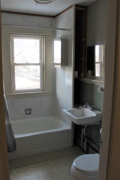 49 W Broadway, Lincoln, ME, 04457