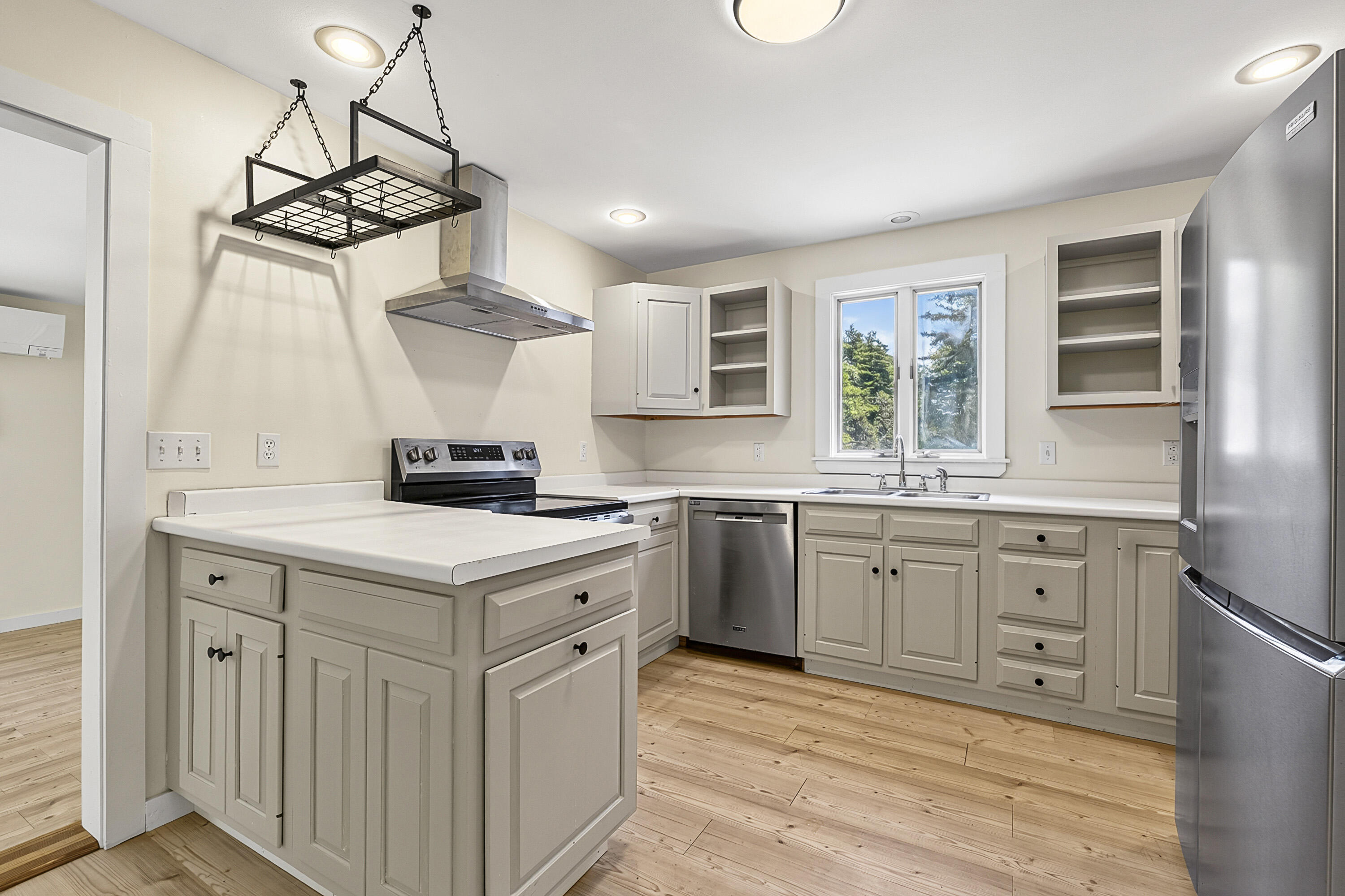 505 Foreside Road, Topsham, ME 04086 505 Foreside Rd_114