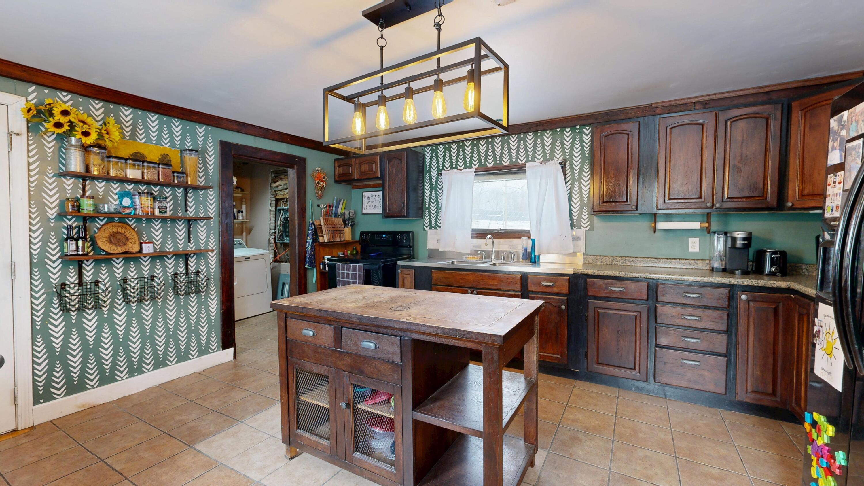 3950 W River Road, Sidney, ME, 04330