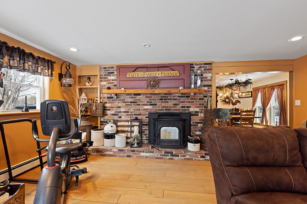 13 Cooper Road, Chesterville, ME, 04938