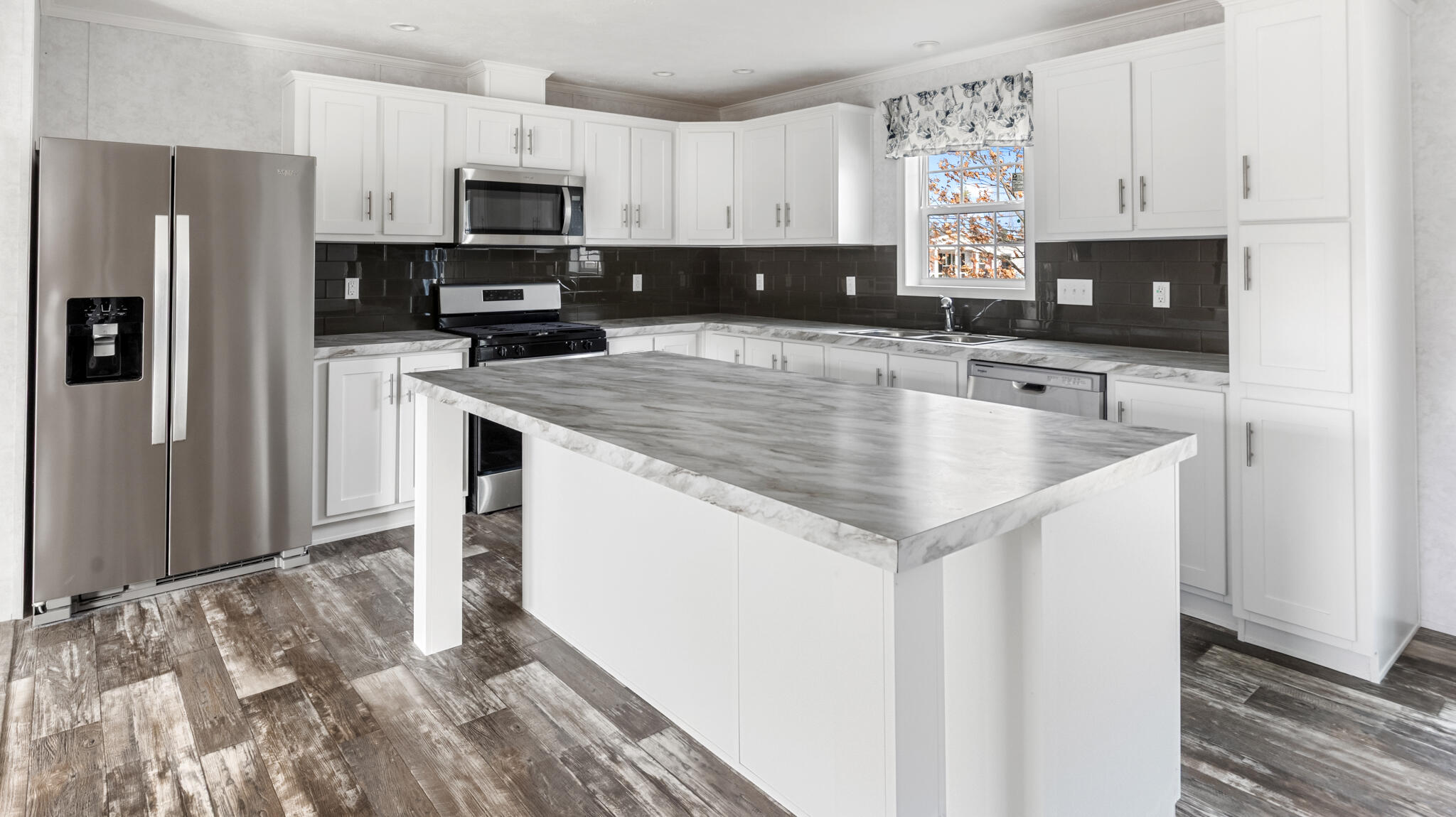30 Main Road, Holden, ME, 04429