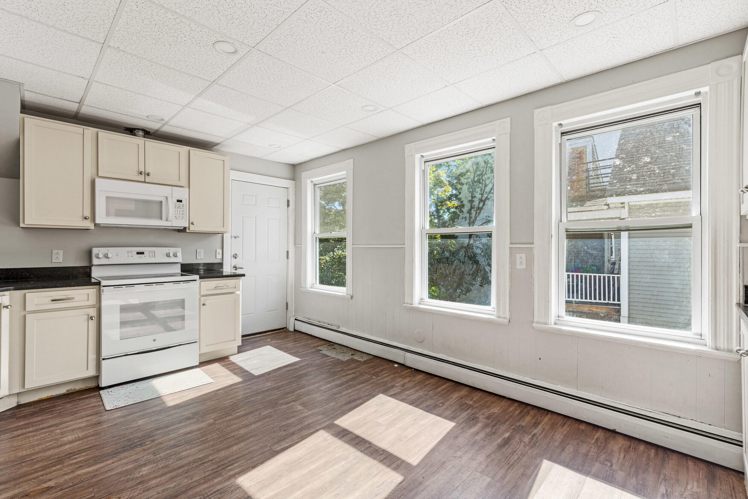 174 Bartlett Street, Lewiston, ME, 04240