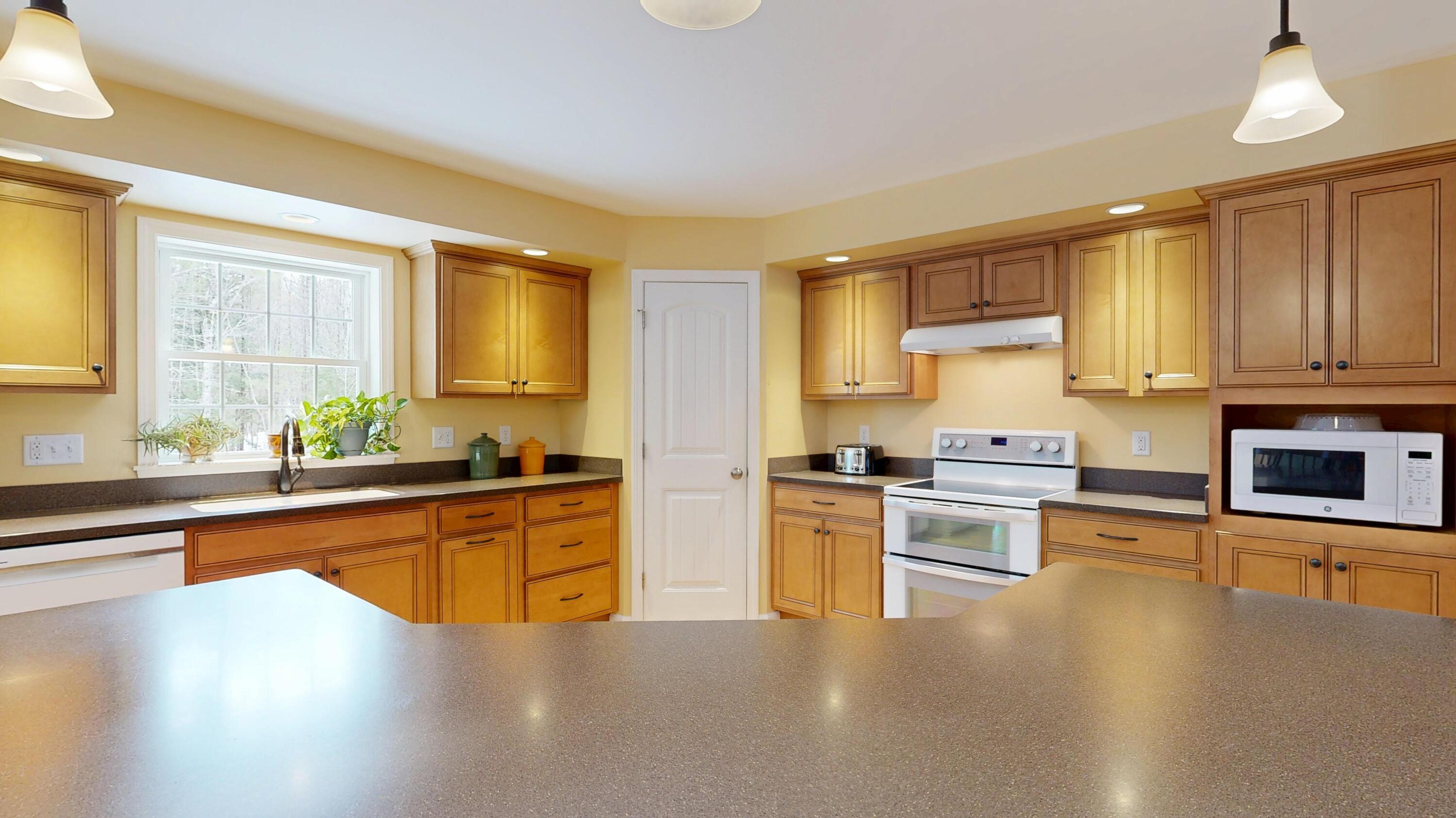 141 Bradbury Road, Lewiston, ME, 04240