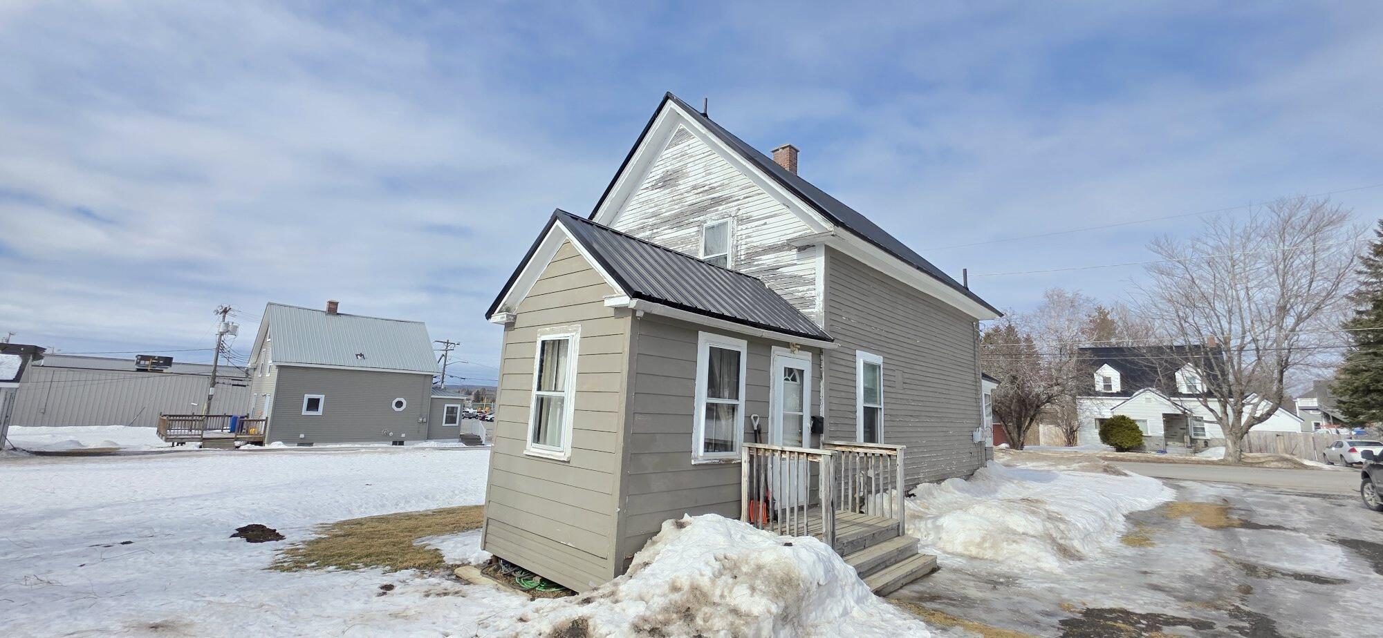 14 Pleasant Street, Presque Isle, ME, 04769