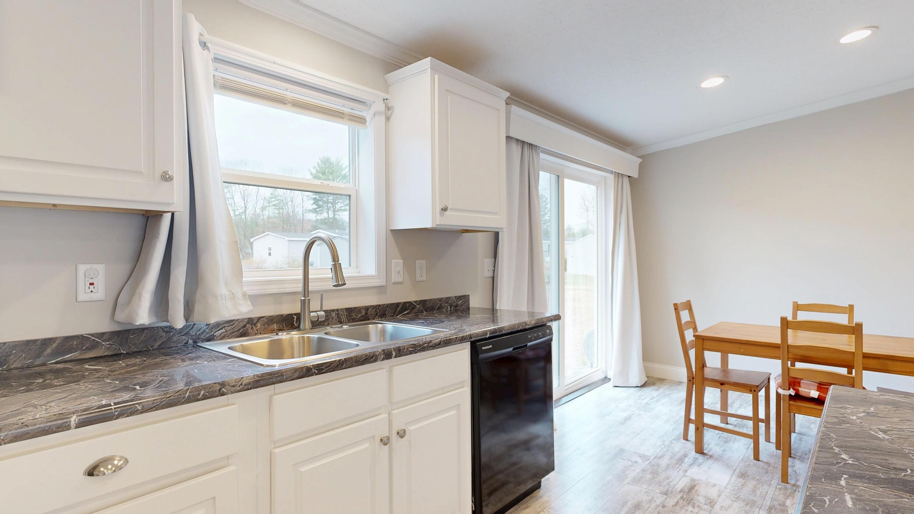 11 Trent Drive, Lisbon, ME, 04250