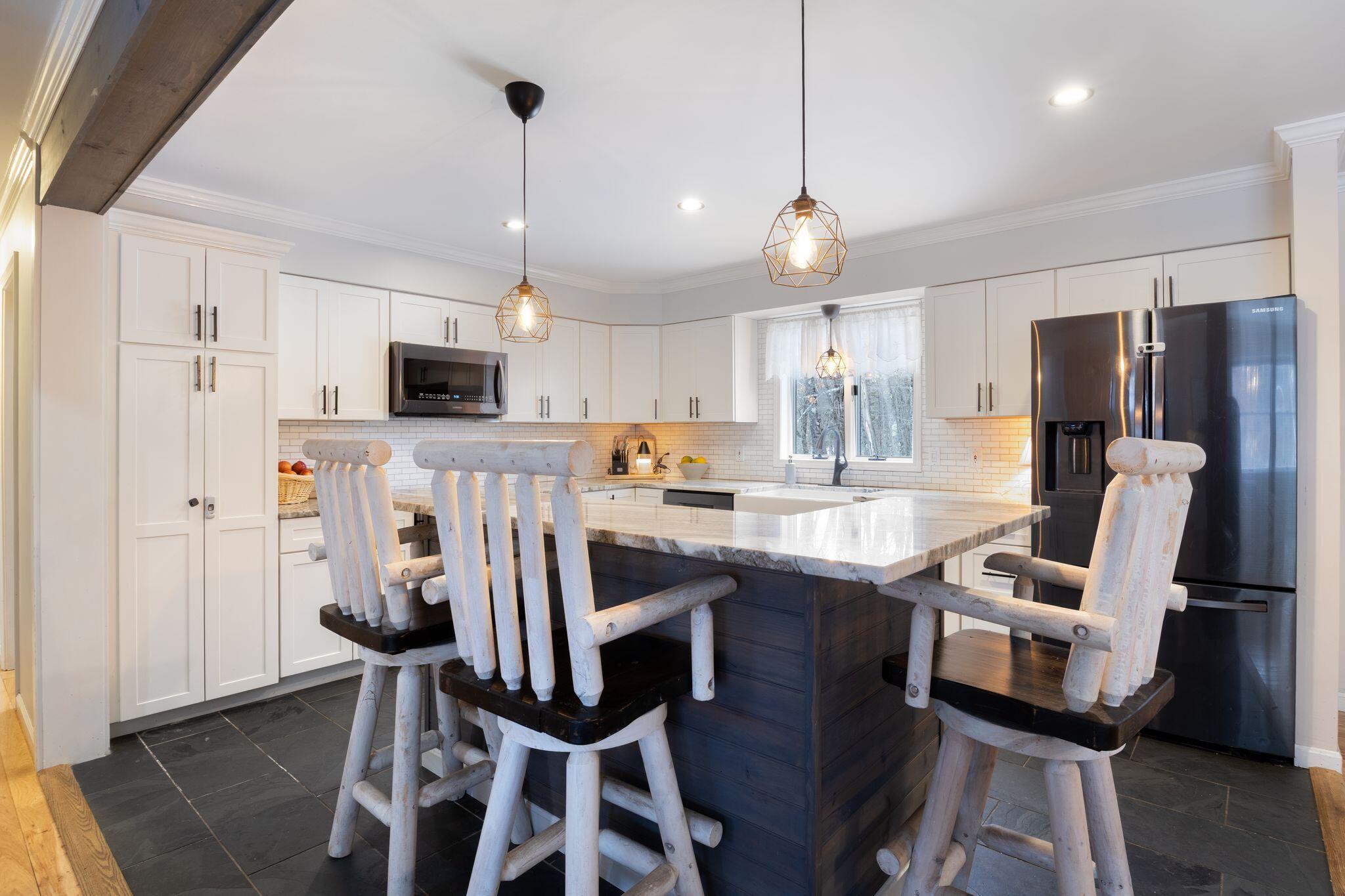 15 Monroe Drive, Naples, ME, 04055