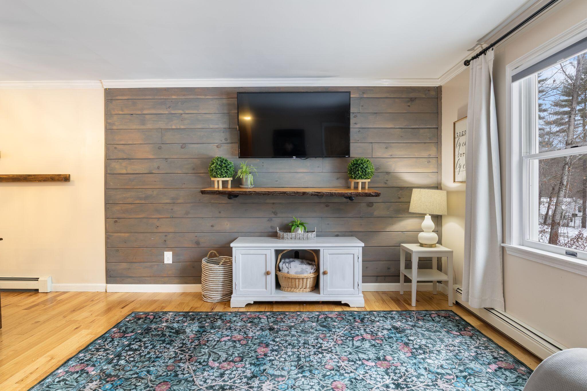 15 Monroe Drive, Naples, ME, 04055