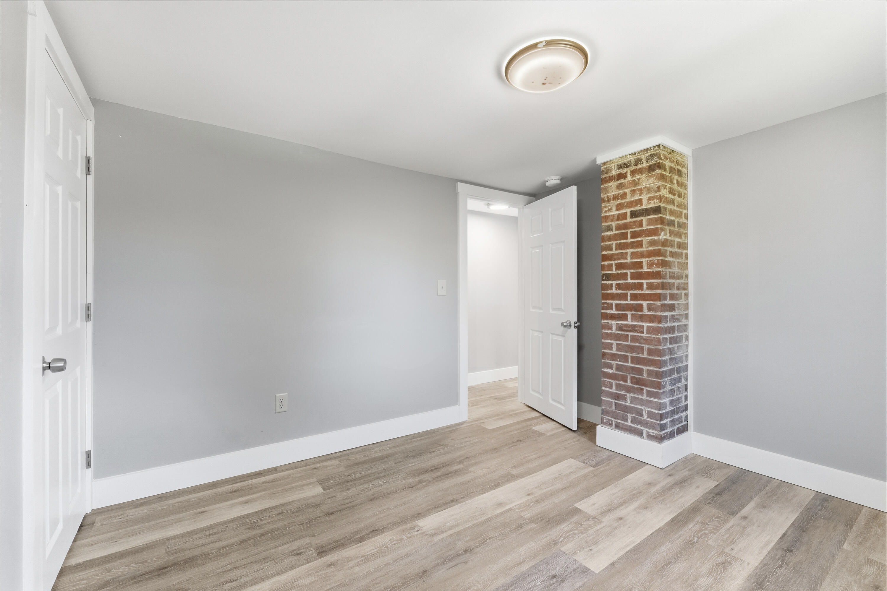 222 River Road, Richmond, ME, 04357