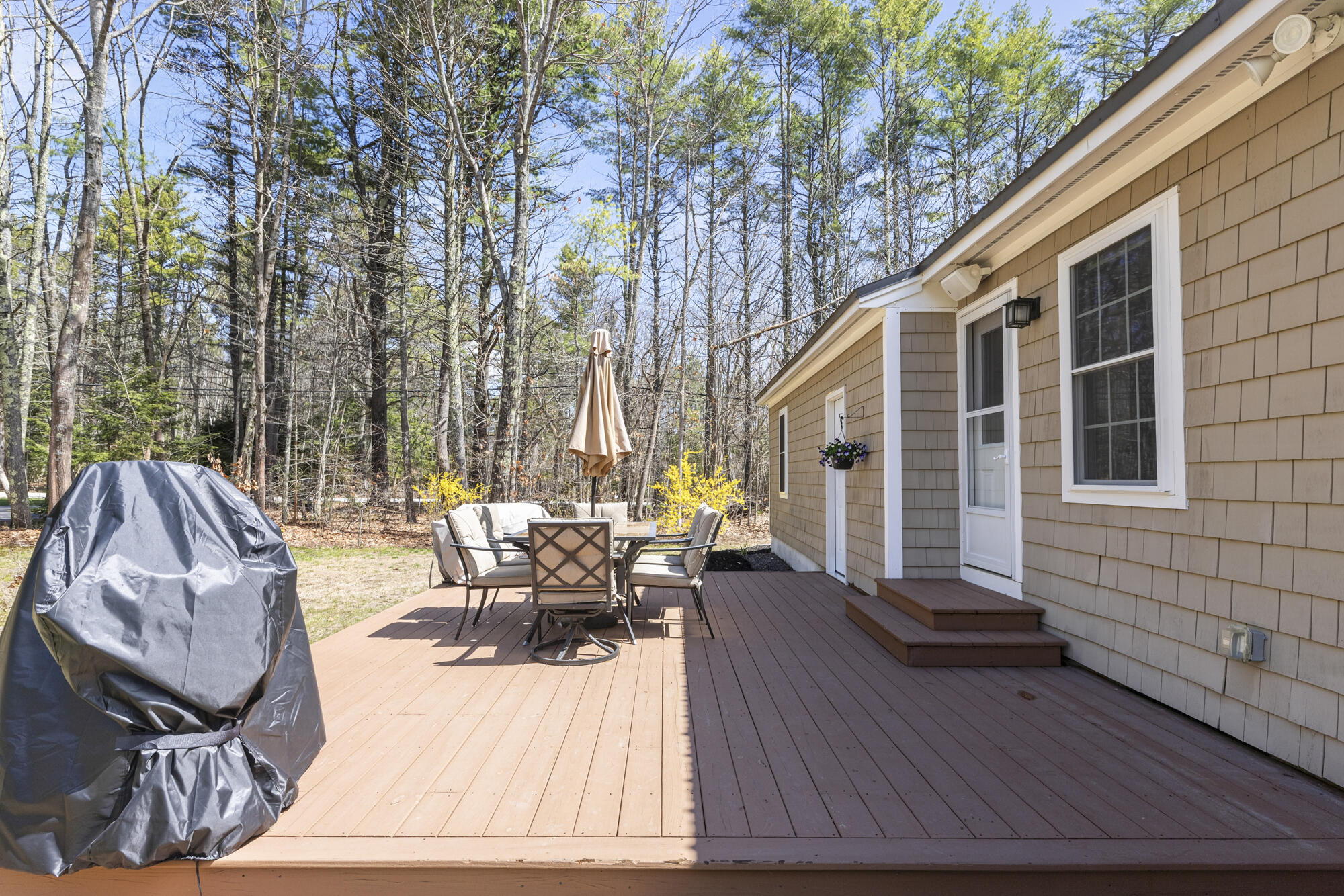 10 Standish Neck Road, Gorham, ME, 04038