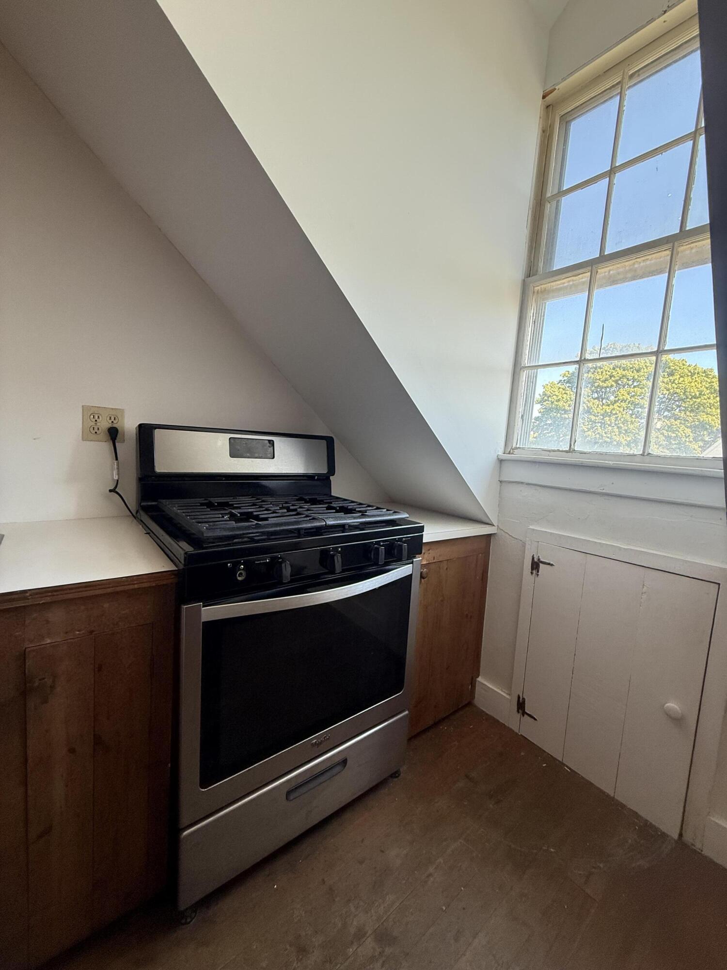 64 Main Street, Vinalhaven, ME, 04863