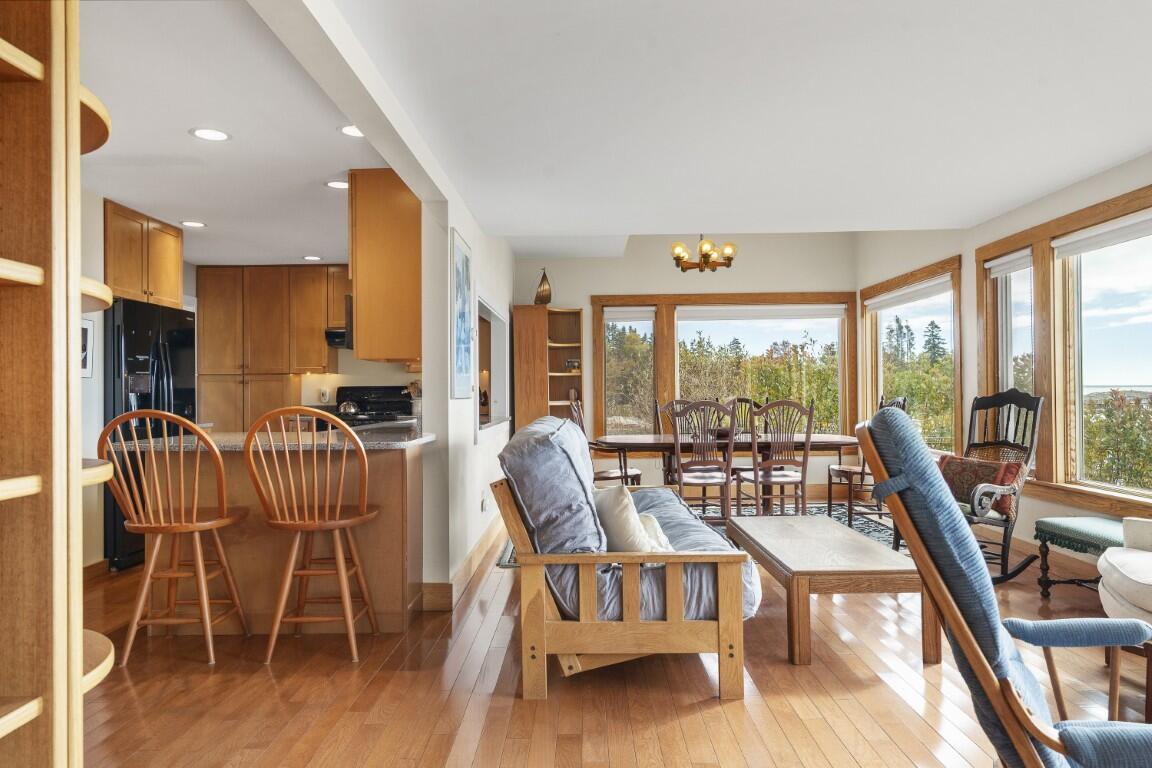 22 Gray Road, Southport, ME, 04576