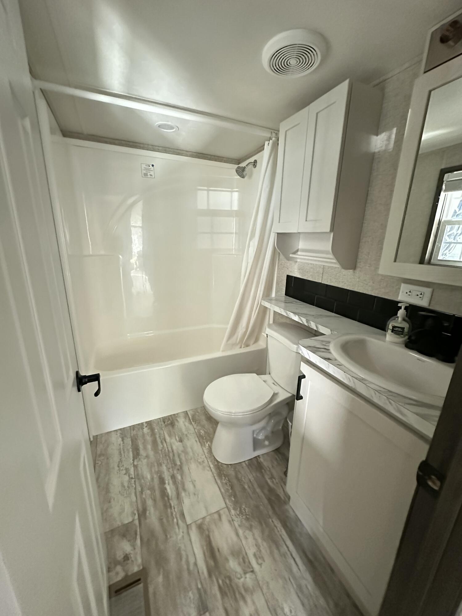 150 Chapel Road UNIT 105, Wells, ME, 04090