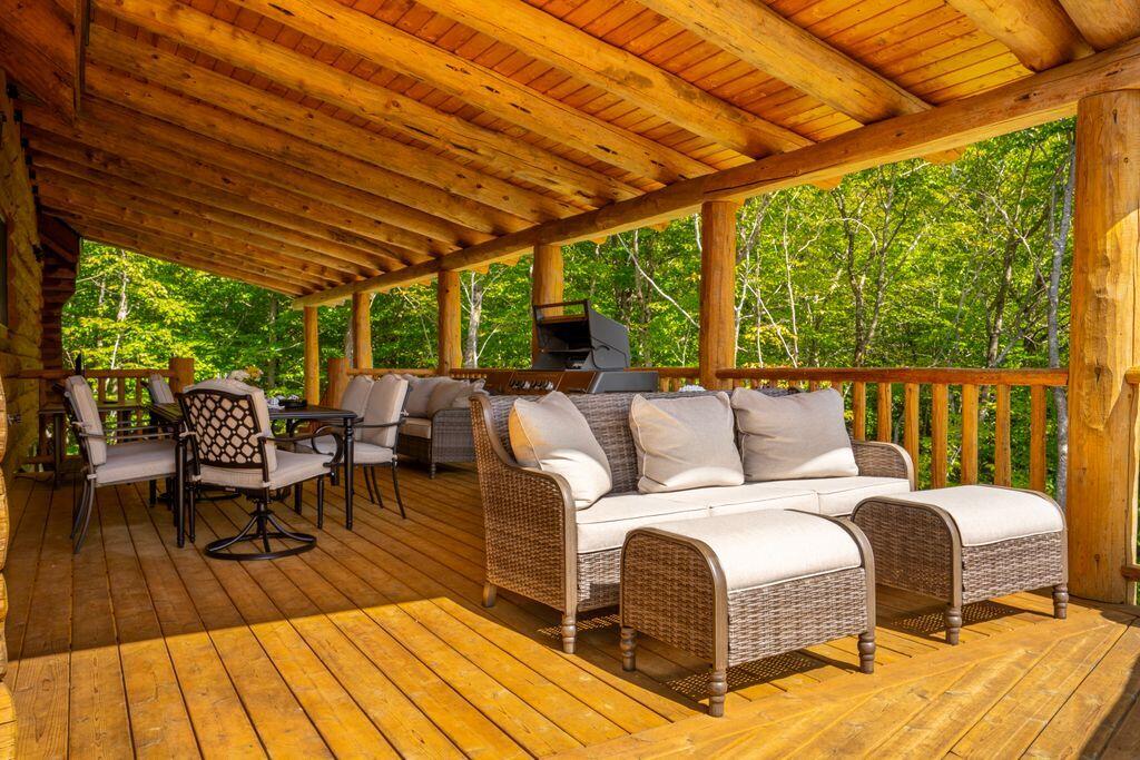 366 Glades View Avenue, Newry, ME, 04261