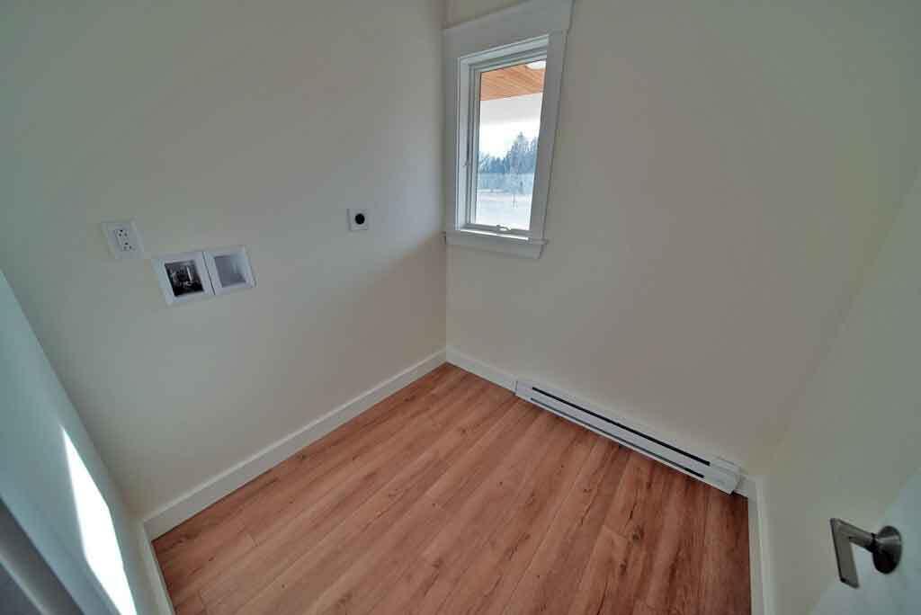 15 Lilac Lane, Houlton, ME, 04730