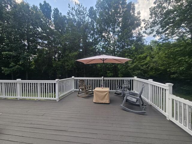 37.5 bump out with patio seating