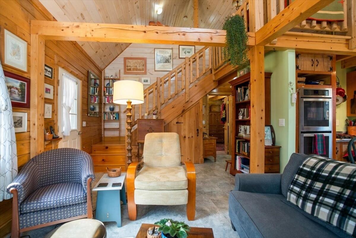 7 Abbott Hill Road, West Paris, ME, 04289