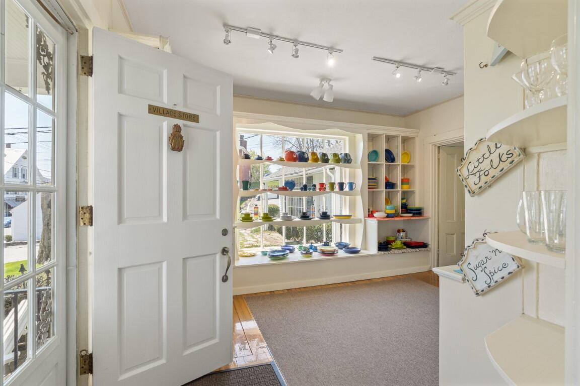 34 Townsend Avenue, Boothbay Harbor, ME, 04538