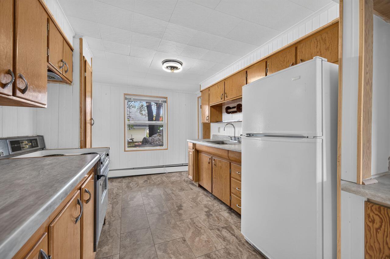 7 Bateman Street, Sanford, ME 04073 3G0A0373