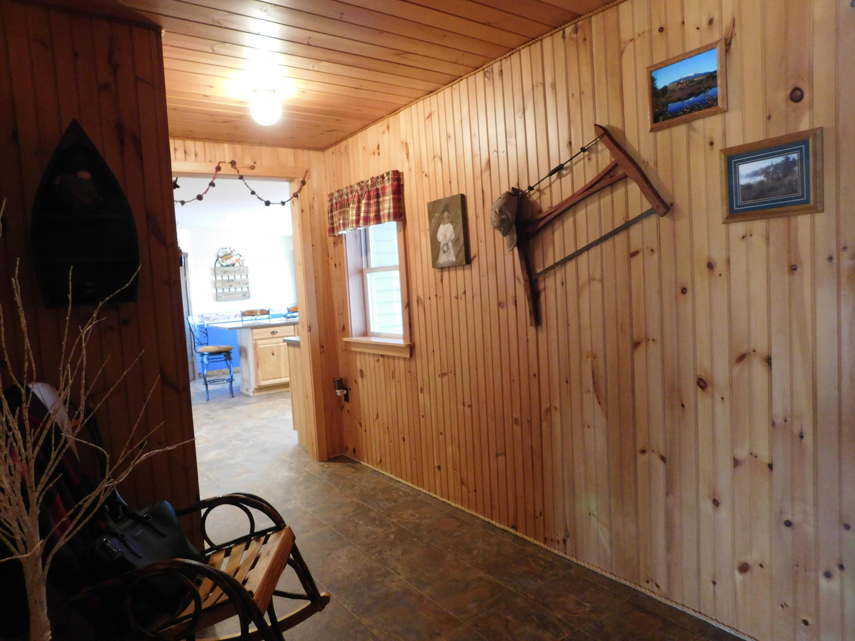 557 Enfield Road, Lincoln, ME, 04457