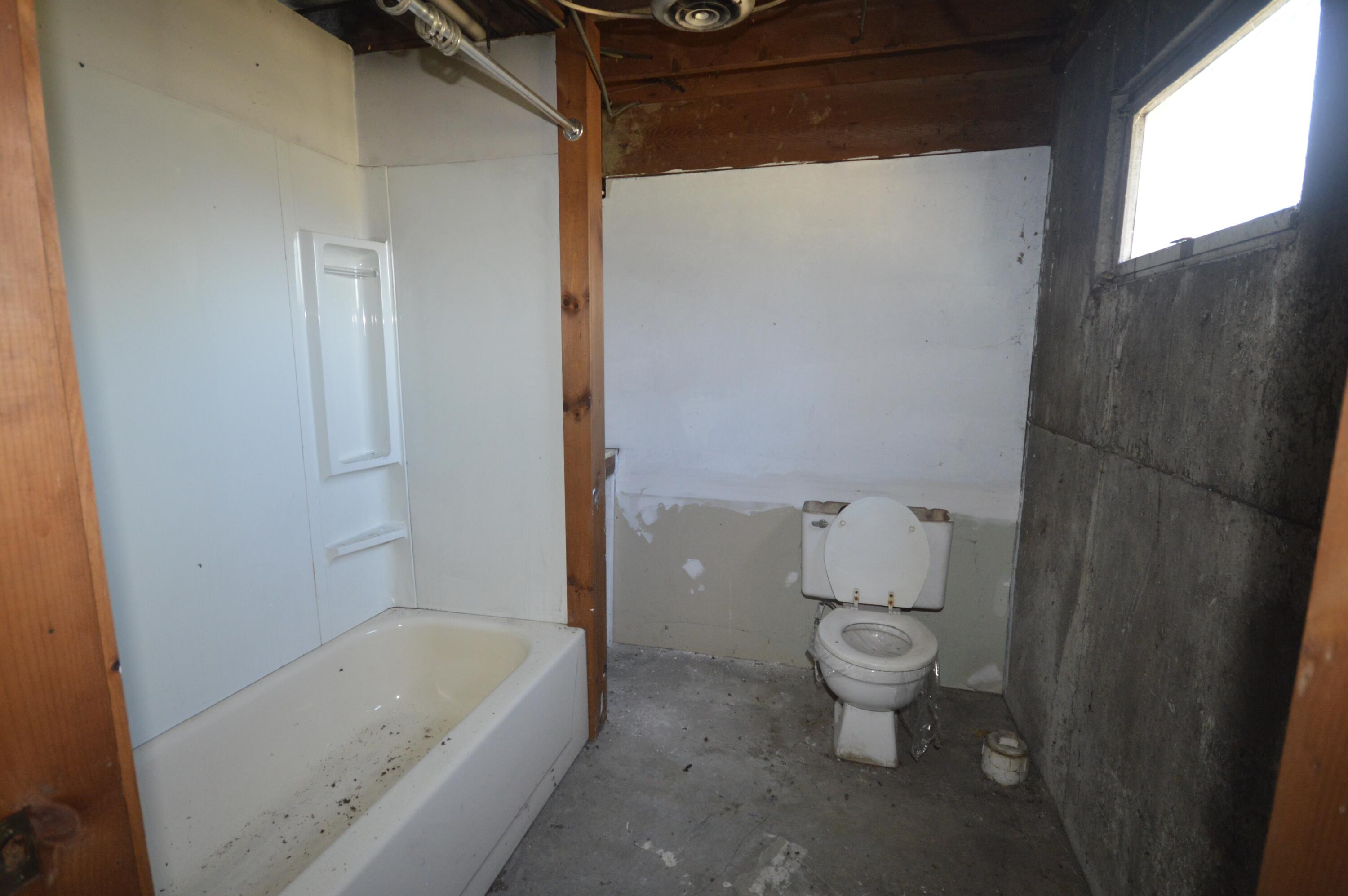 118 North Road, Dixmont, ME, 04932