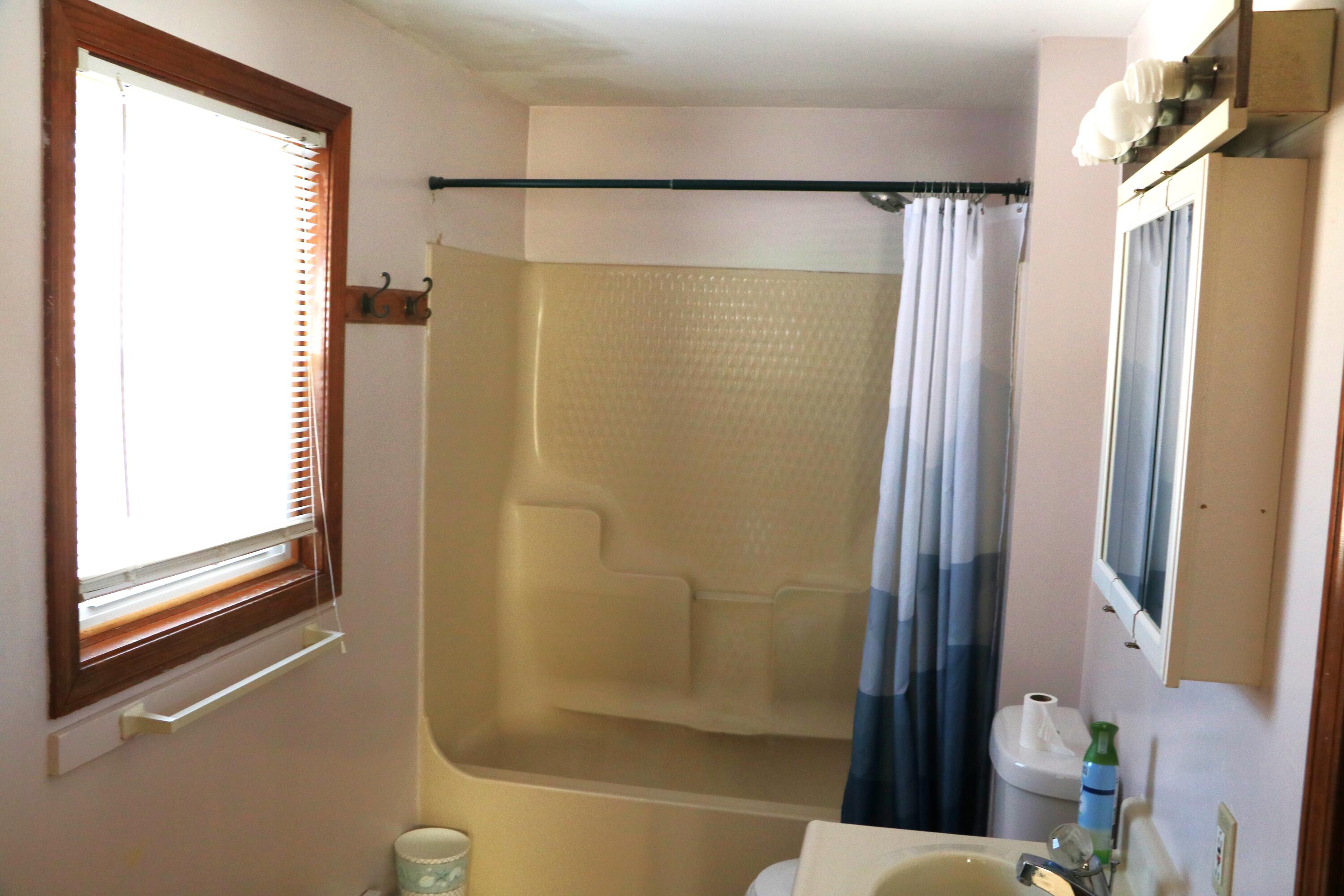 78 Morris Avenue, Lewiston, ME, 04240