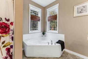 694 Lamoine Beach Road, Lamoine, ME, 04605