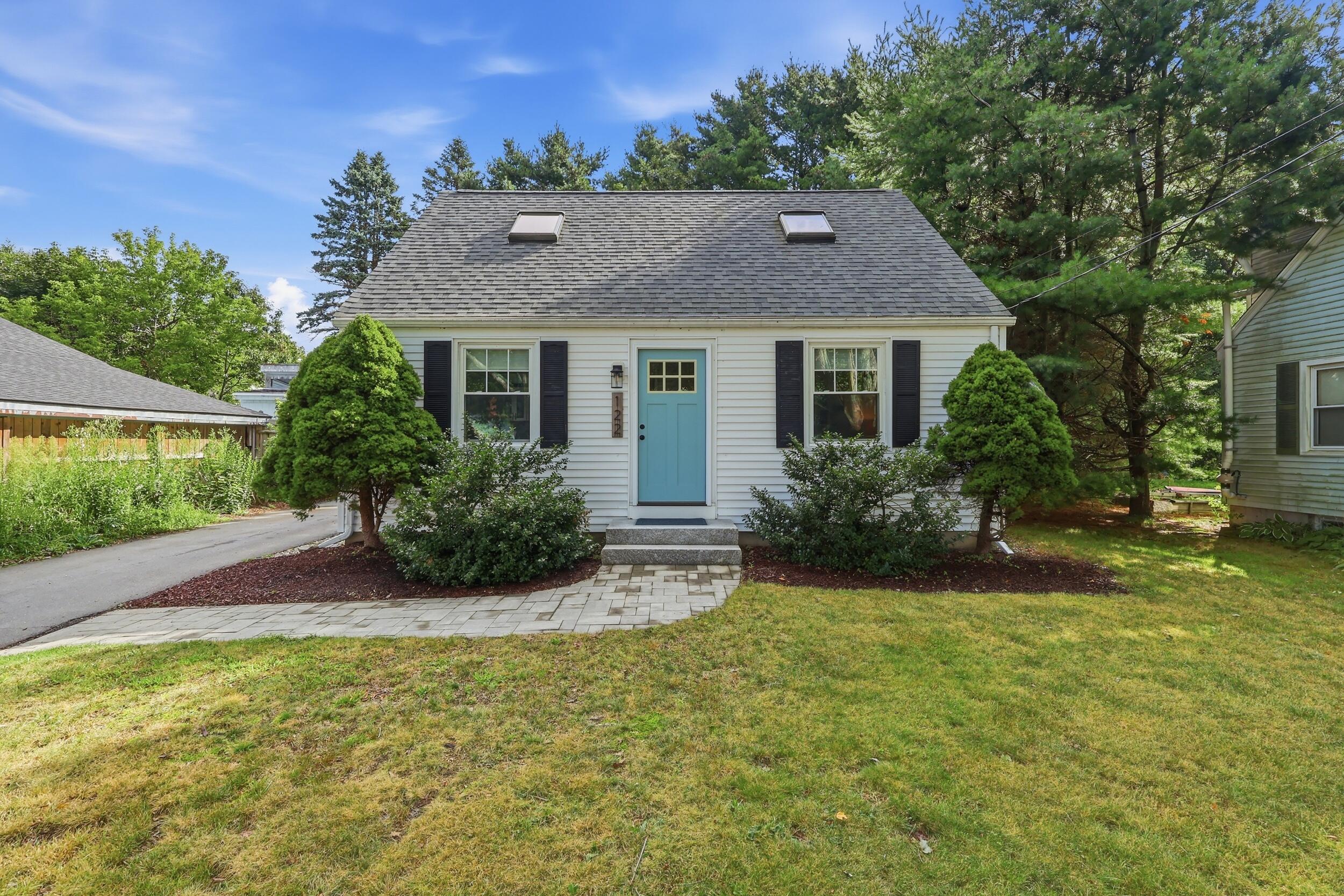 Photo of 122 Boothby Avenue South Portland ME 04106