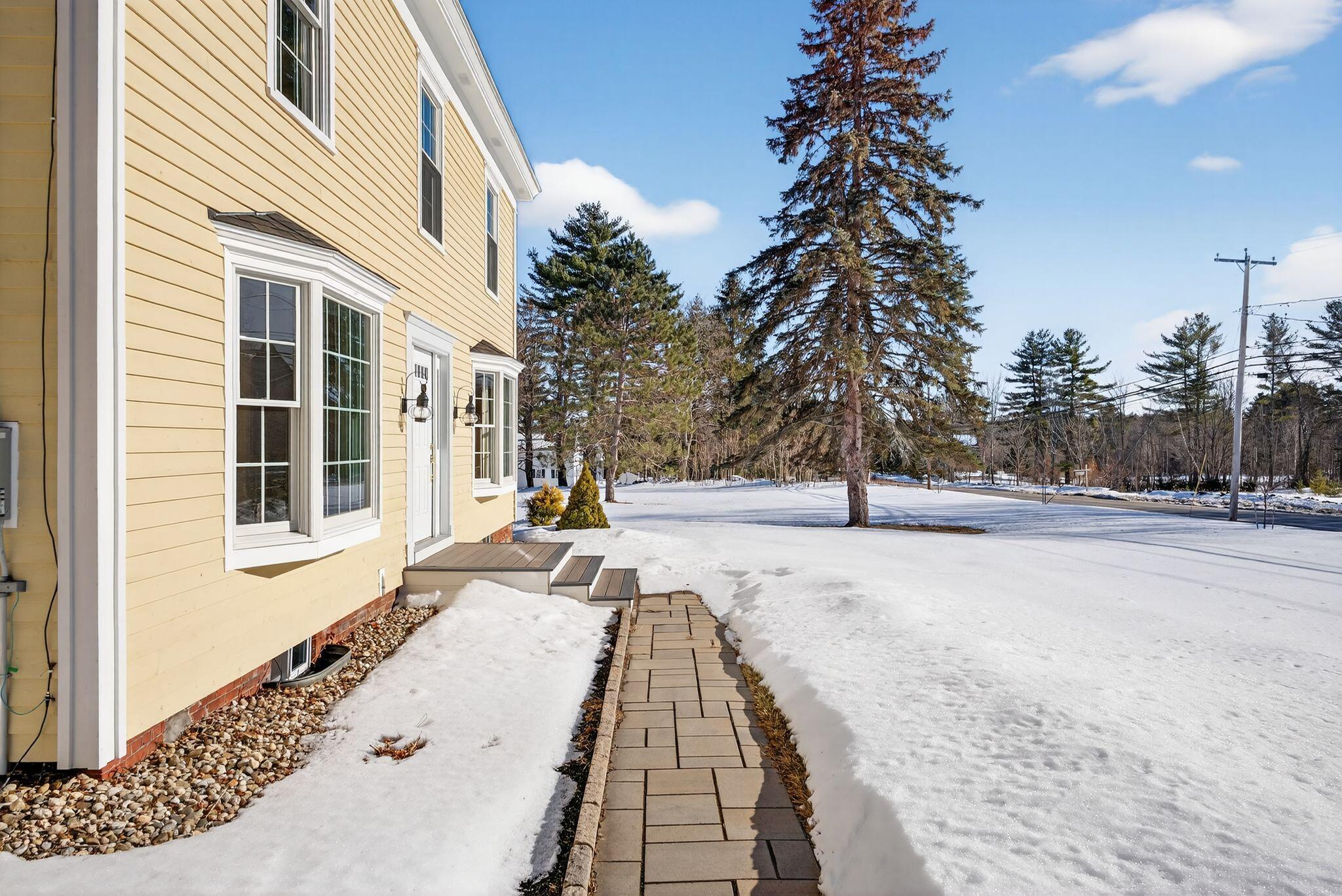 525 W Auburn Road, Auburn, ME, 04210