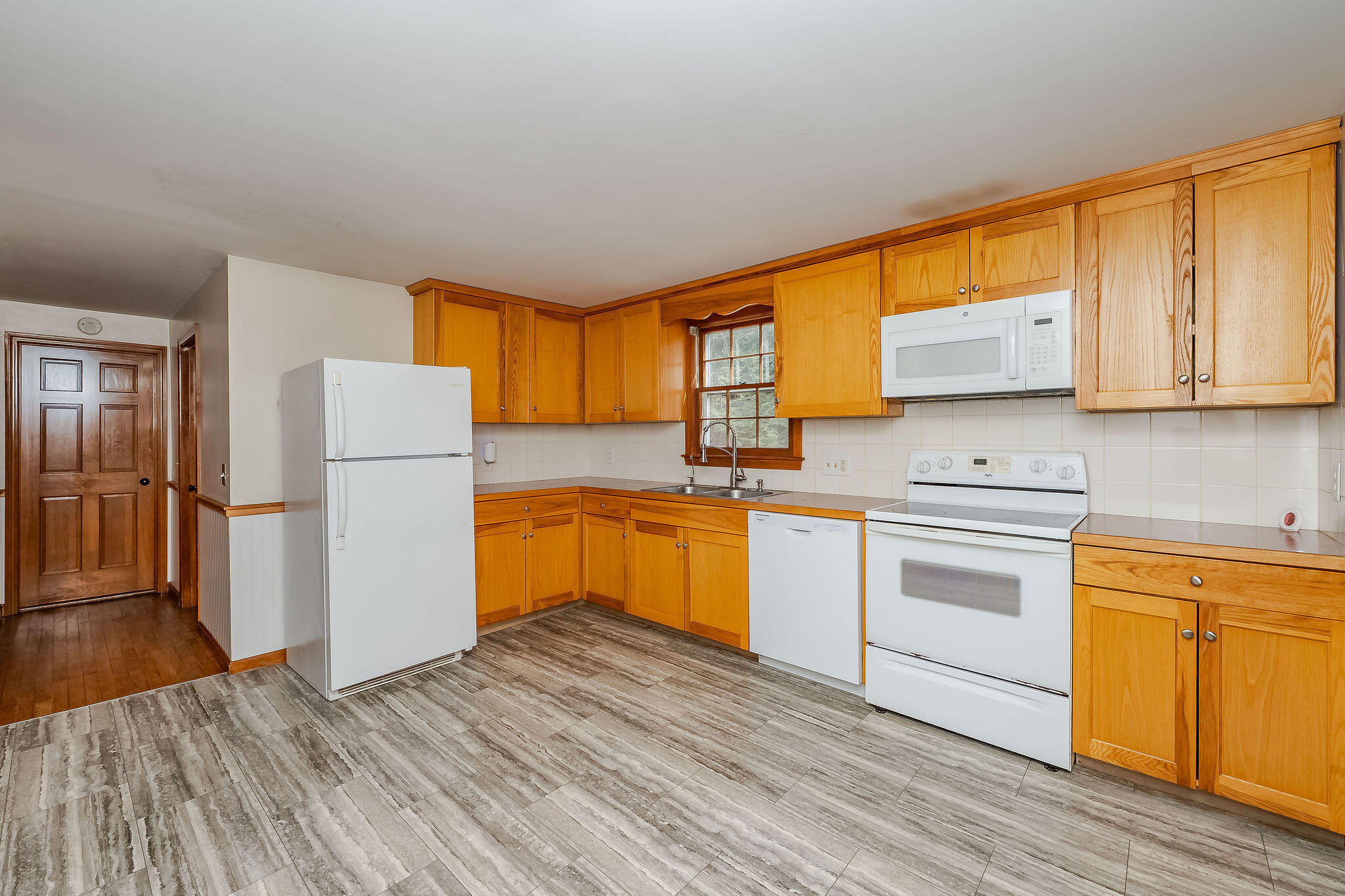 14 Oak Woods Road, North Berwick, ME, 03906