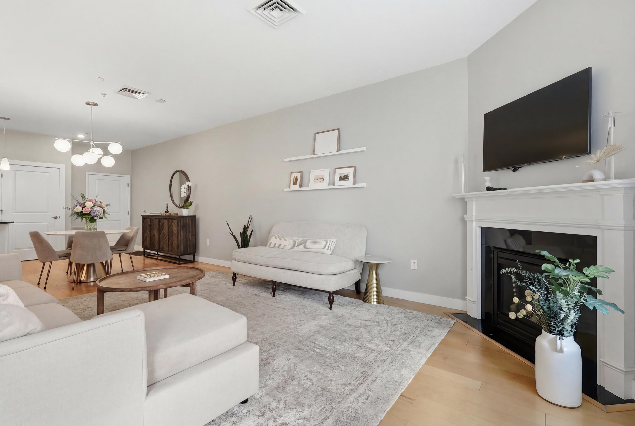 22 Hancock Street, #201, Portland, ME 04101 Open Concept Living Area