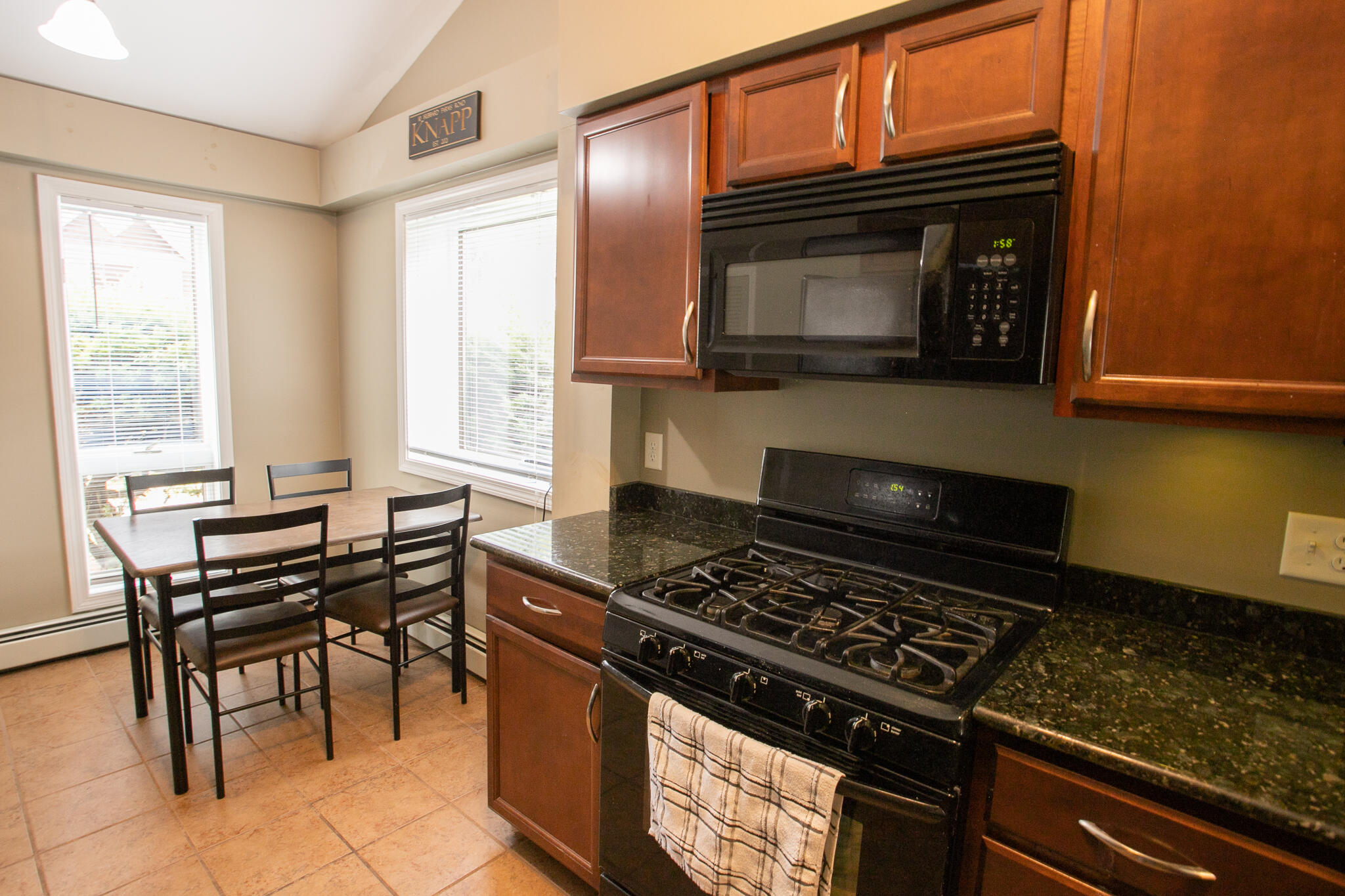 10 Hubbard Farms Road UNIT 6, Orono, ME, 04473