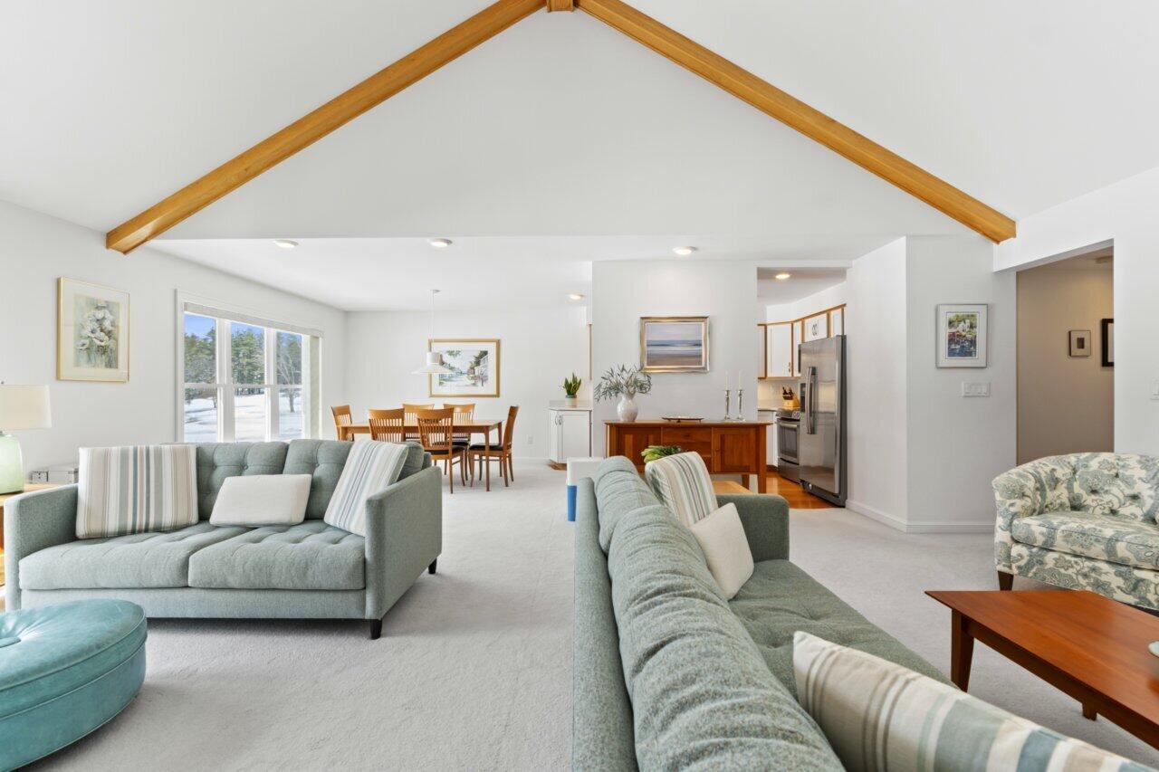 43 Estates Drive UNIT 4, Manchester, ME, 04351