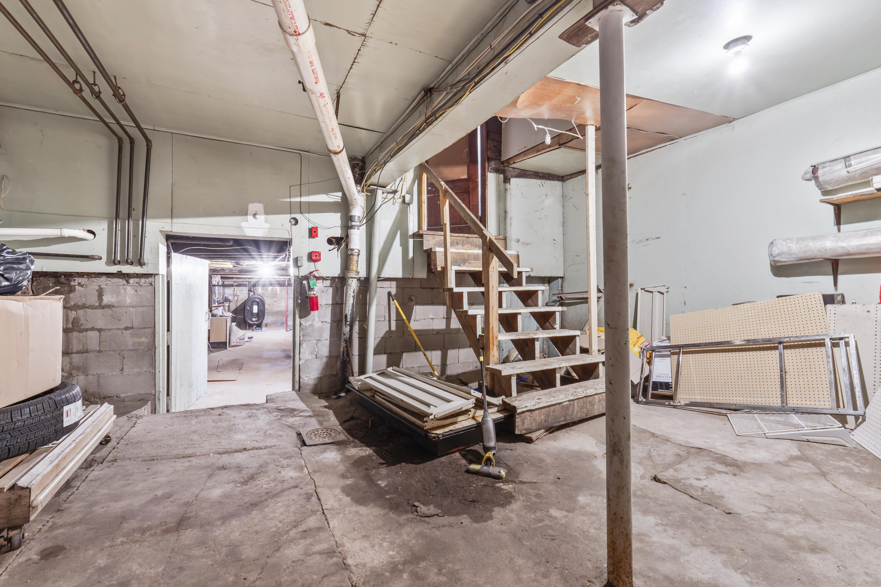 337 Lisbon Street, Lewiston, ME, 04240