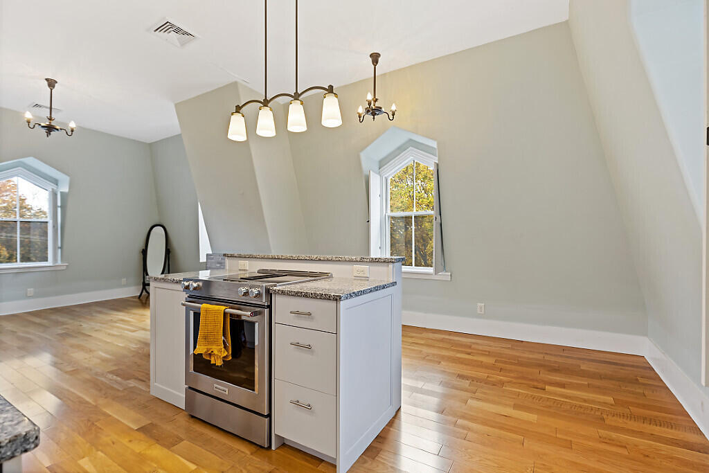 15 Middle Street UNIT 3, Hallowell, ME, 04347