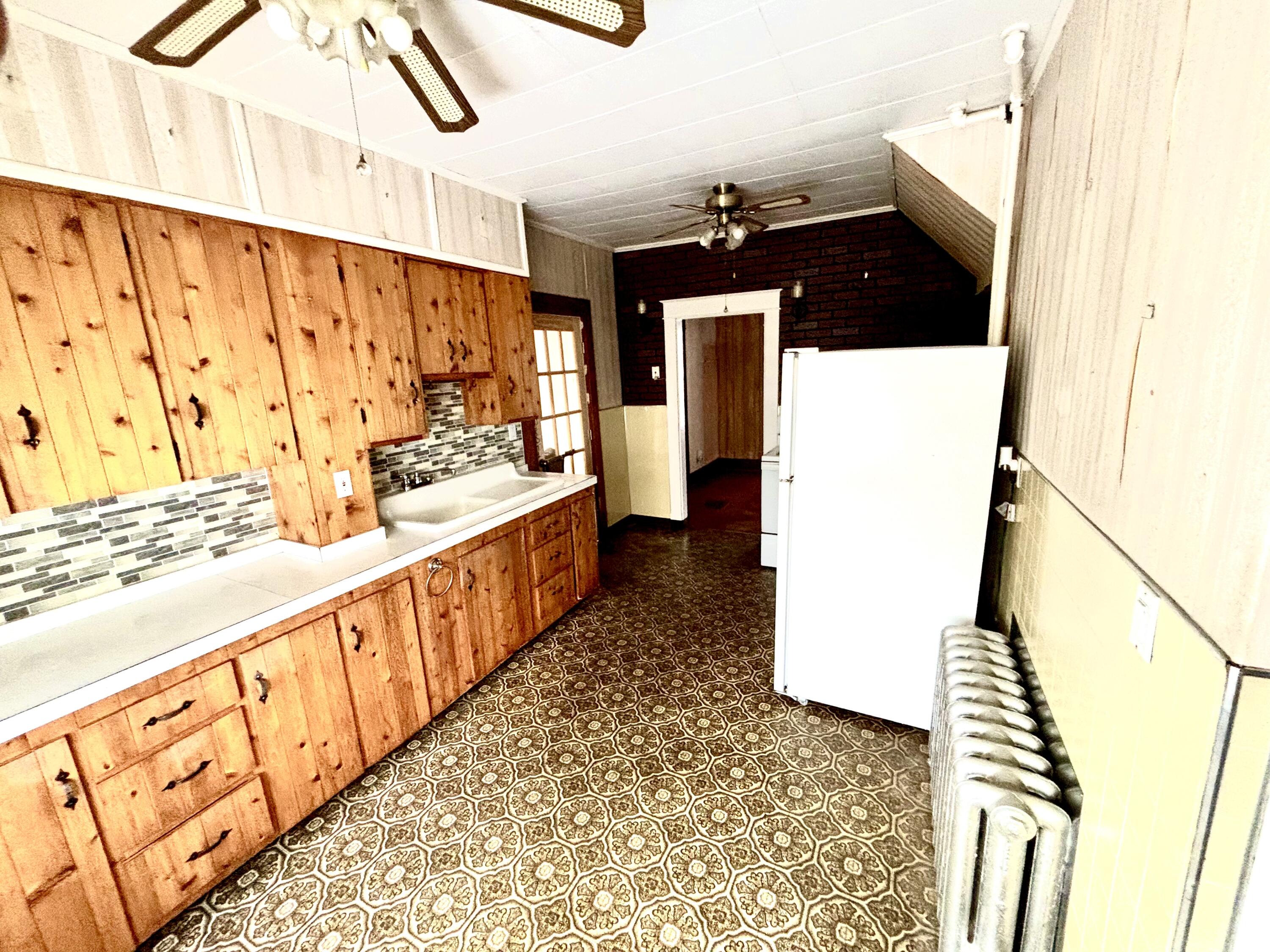 34 Lincoln Street, Millinocket, ME, 04462