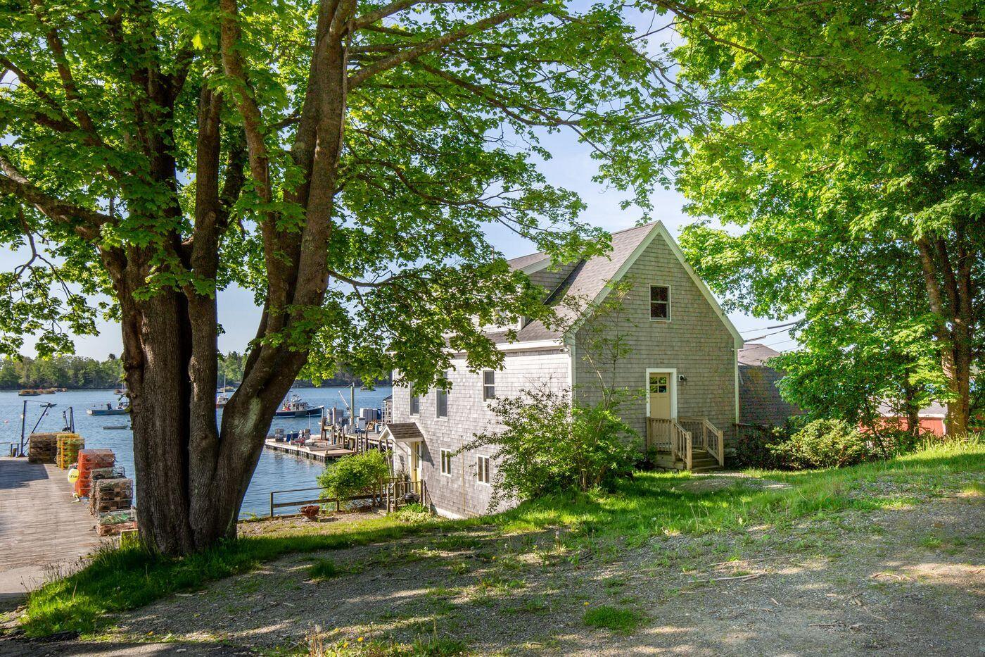 227 Benson Road, Manchester, ME, 04351