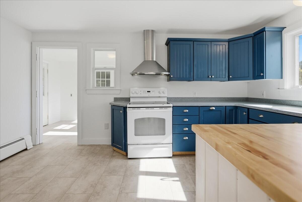 1827 Minot Avenue, Auburn, ME 04210 17-1-17
