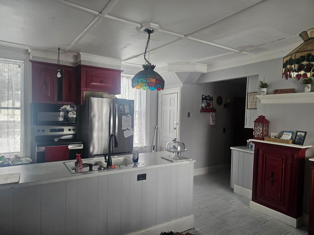 29 Lawrence Avenue, Fairfield, ME, 04937