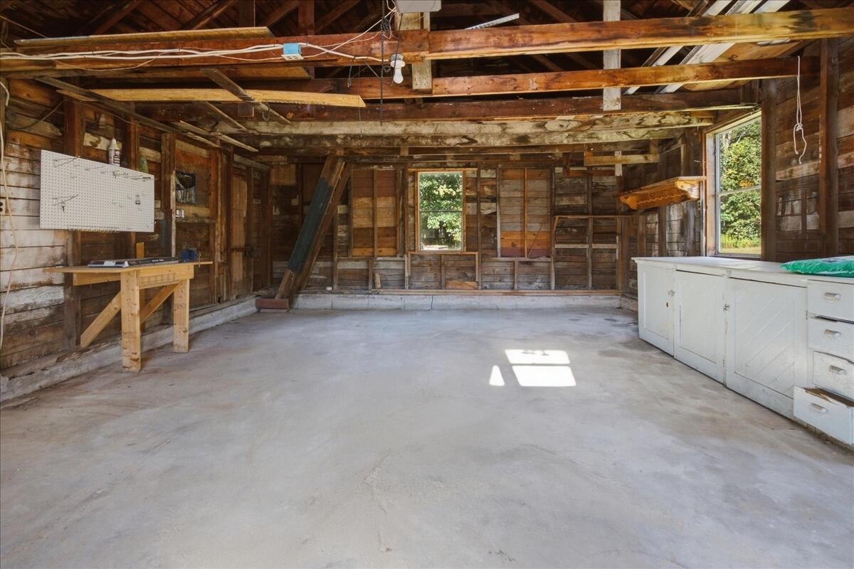 1827 Minot Avenue, Auburn, ME 04210 72-1-72