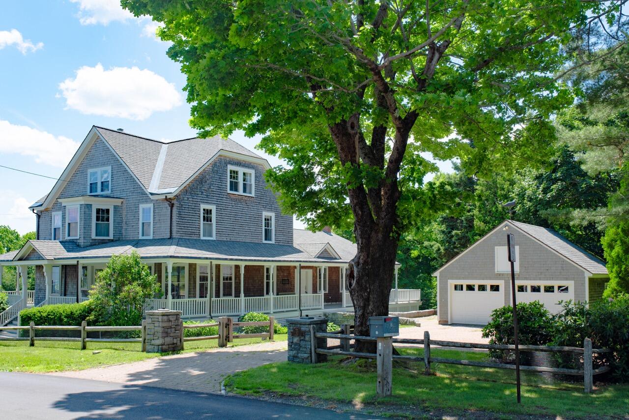 Homes for Sale in Rockland, ME – Art, Coastline, and Real Estate